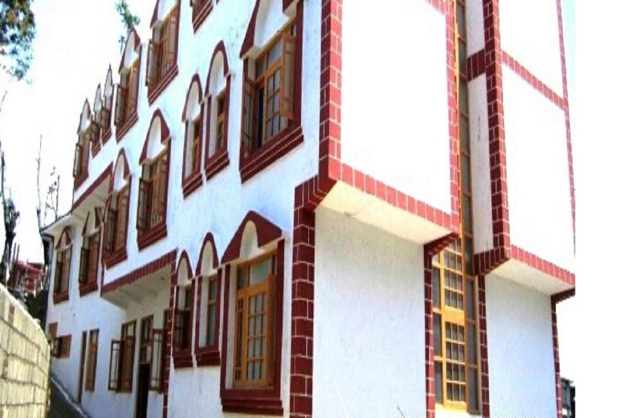 Hotel Grand City Heart Srinagar  Bagian luar foto