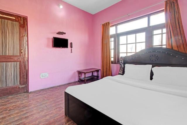Hotel Grand City Heart Srinagar  Bagian luar foto